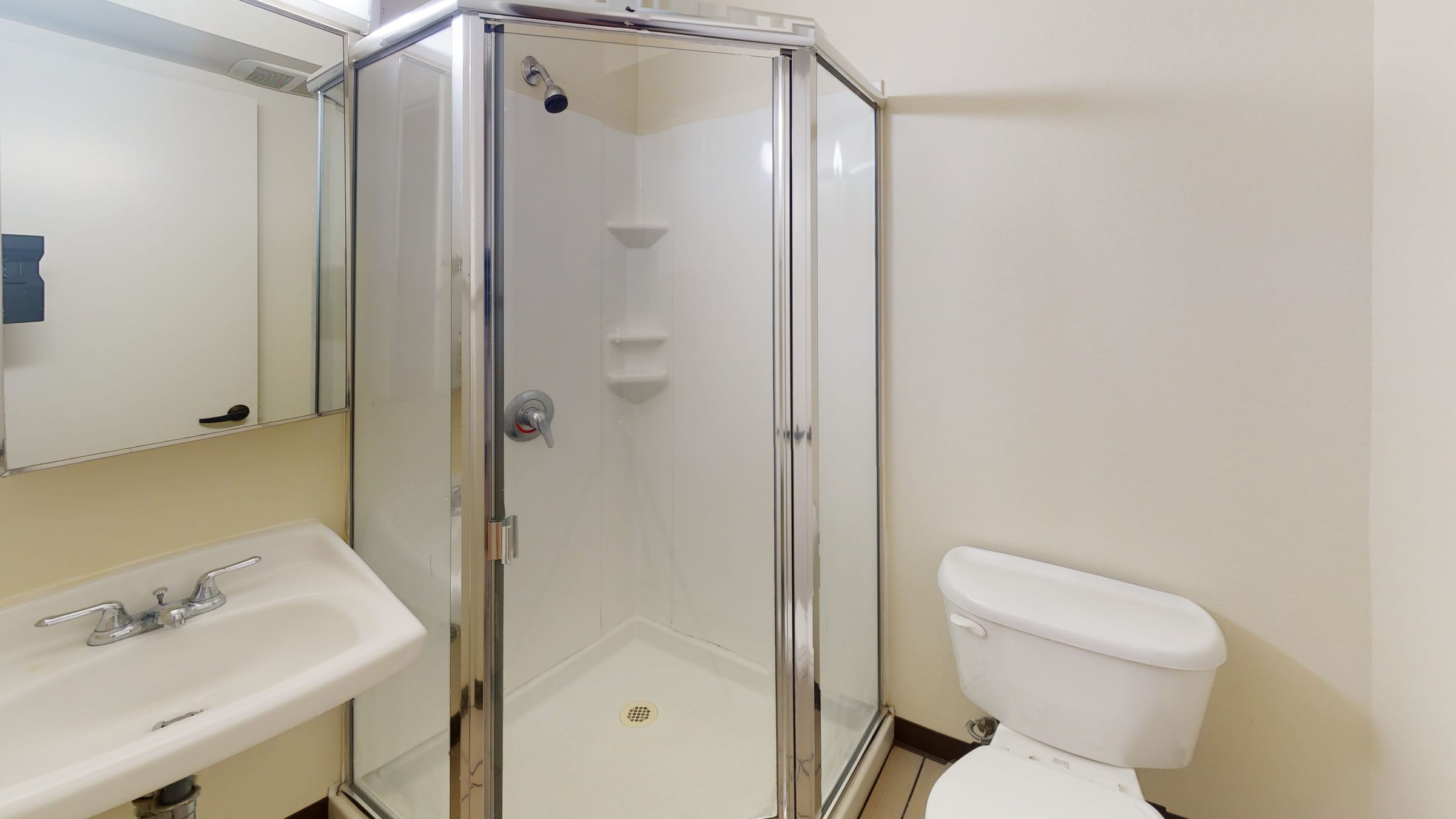 2616 Telegraph Ave #402 — photo 8