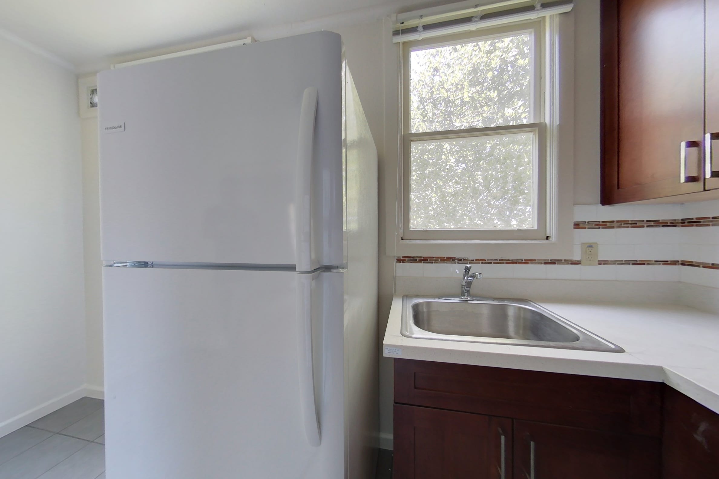 2412 Ellsworth St #16 — photo 10