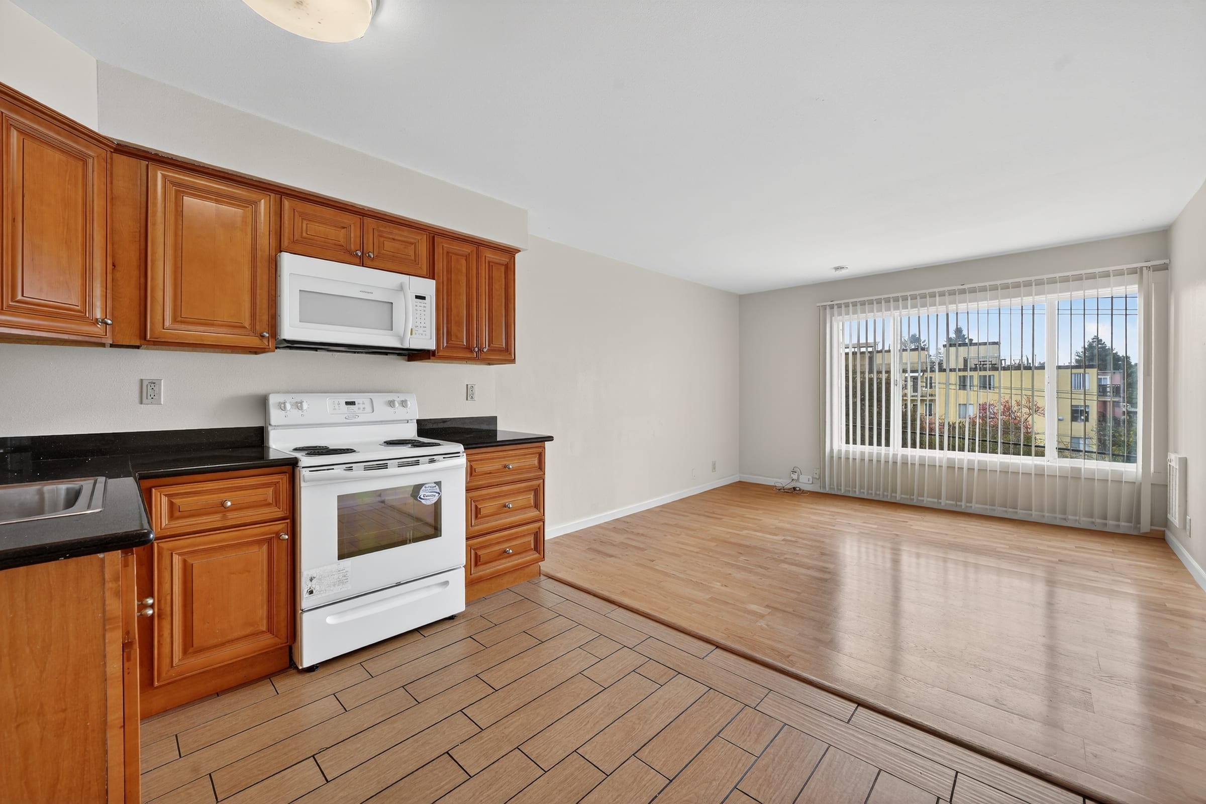 2511 Parker St #205 — photo 5