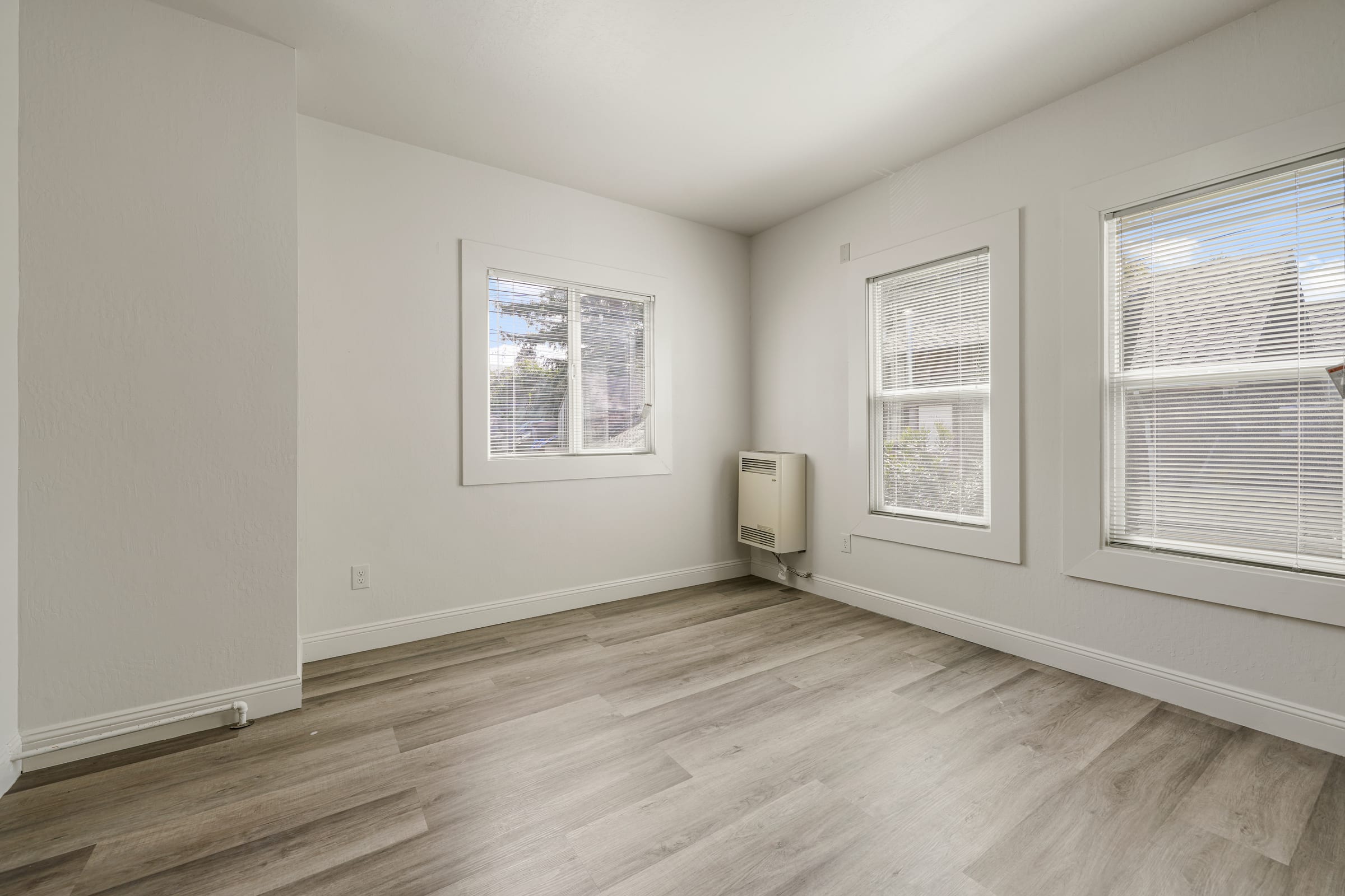 2545 Benvenue Ave #2 — photo 16
