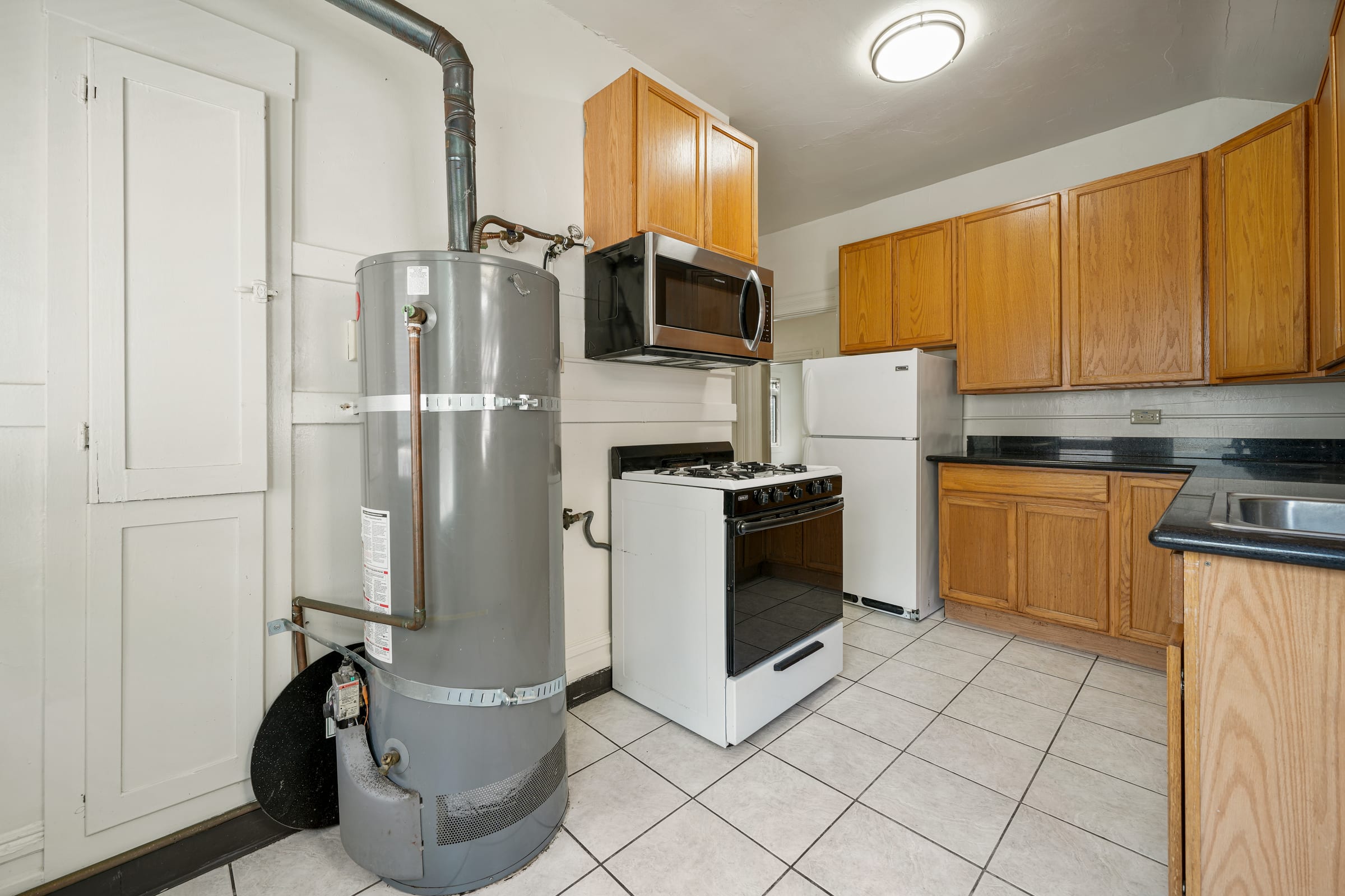 2545 Benvenue Ave #2 — photo 19