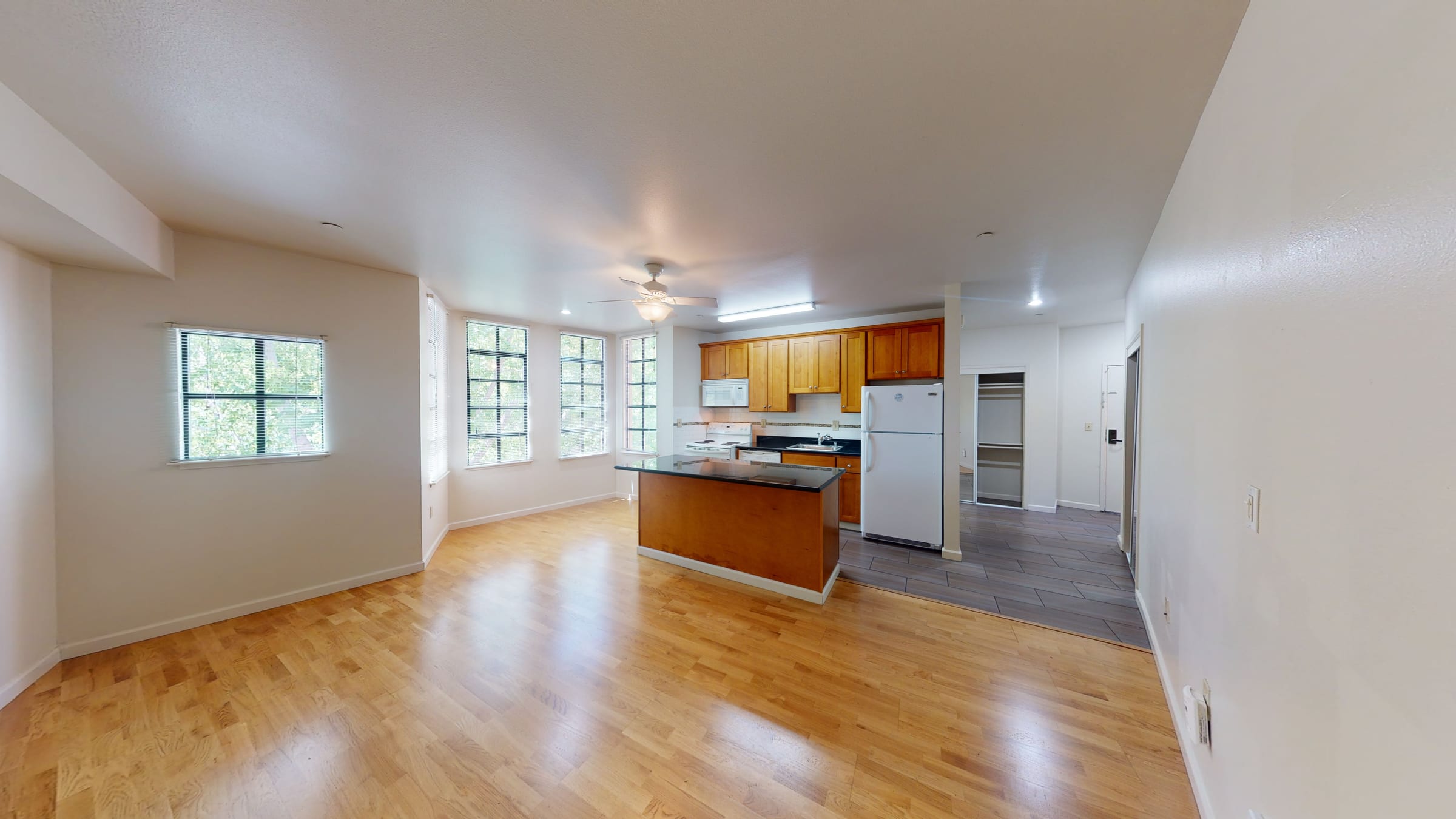 2616 Telegraph Ave #307 — photo 9
