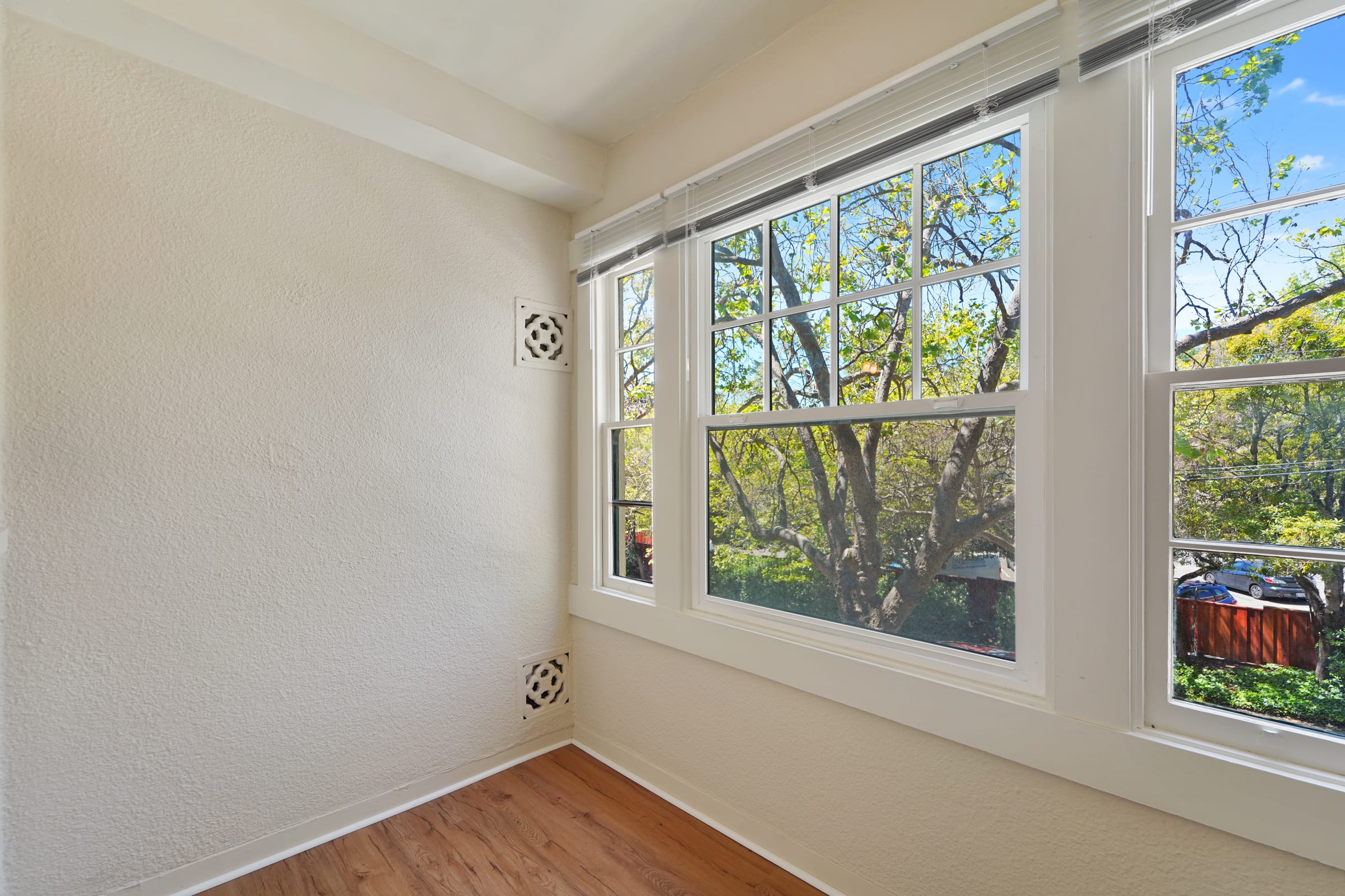 1799 Euclid Ave #17 — photo 8