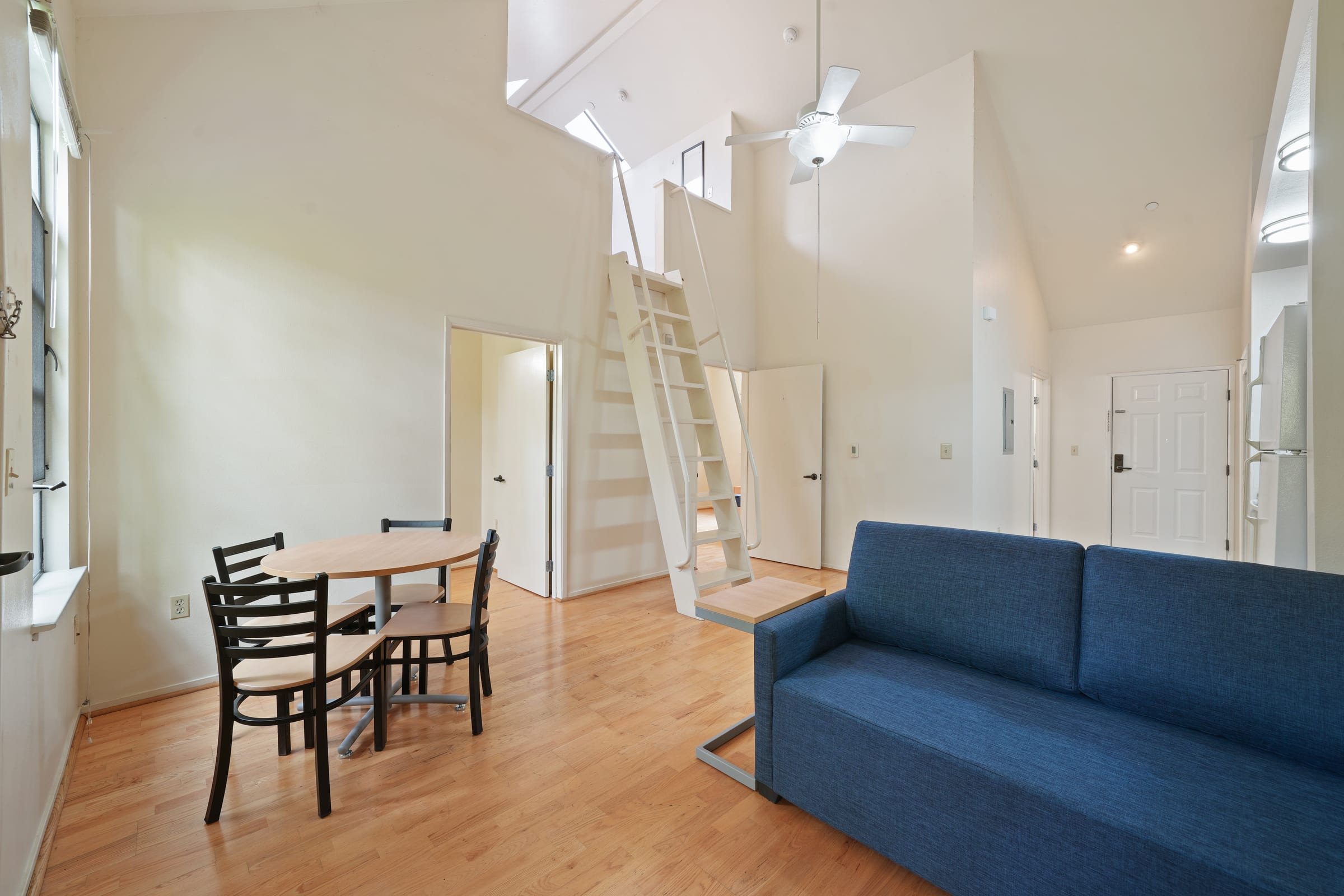 2616 Telegraph Ave #402 — photo 6