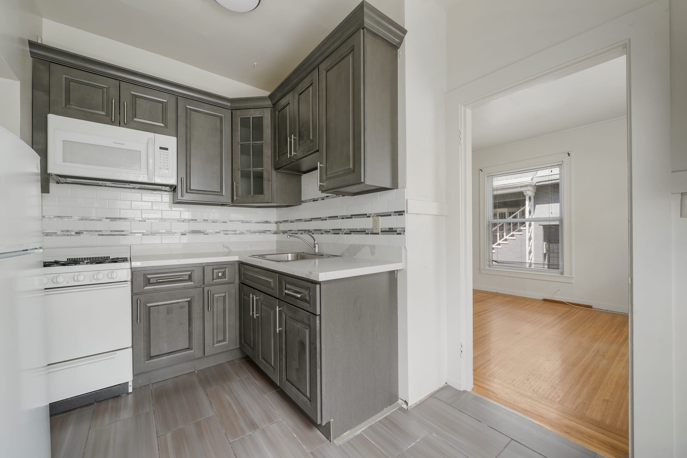 2817 College Ave #3 — photo 9