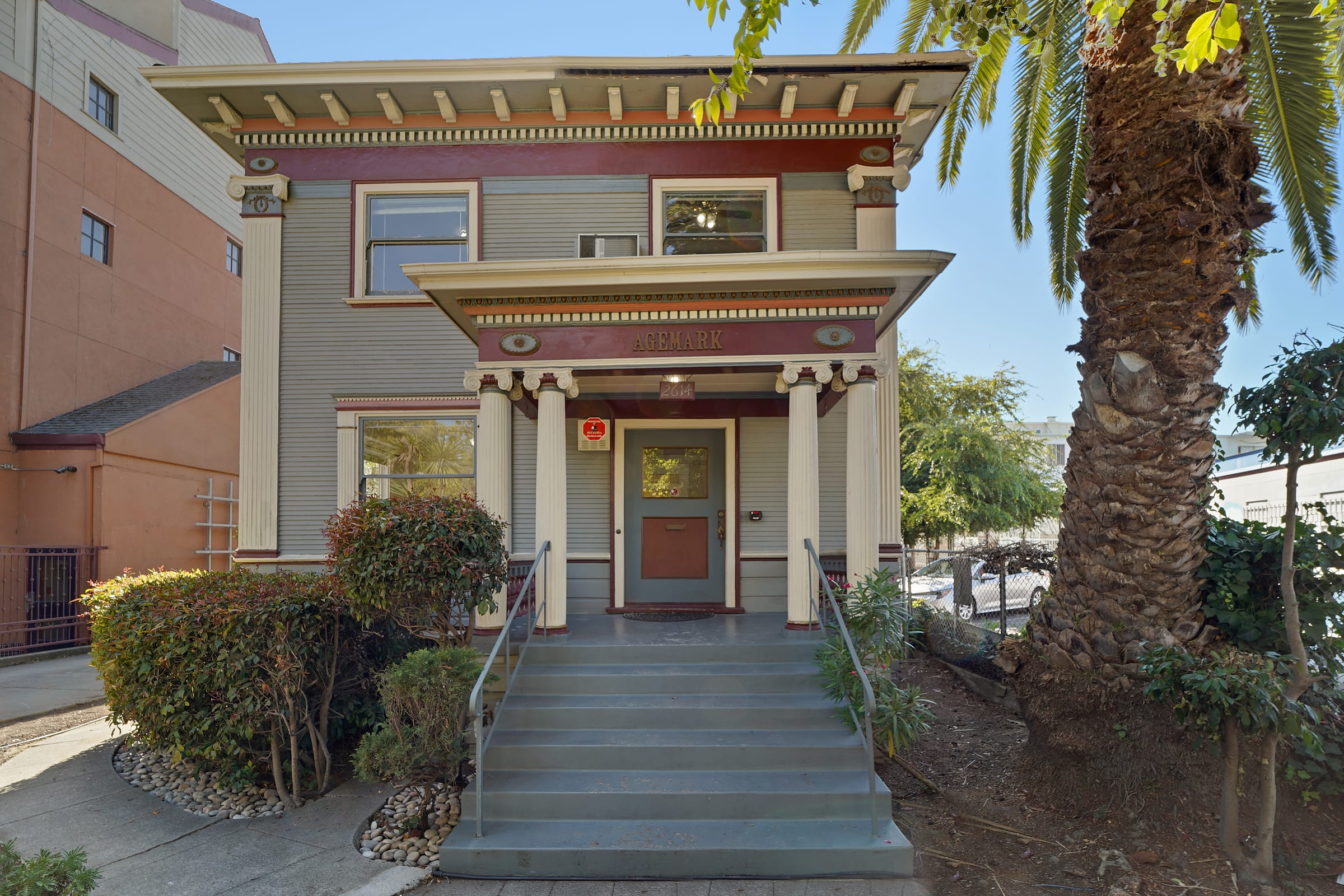 2614 Telegraph Ave — photo 5